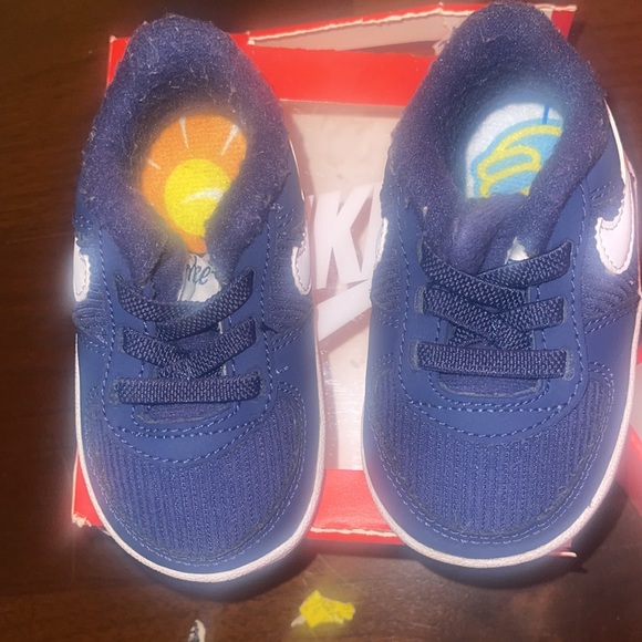 Nike air force infant size 4c - Picture 2 of 5